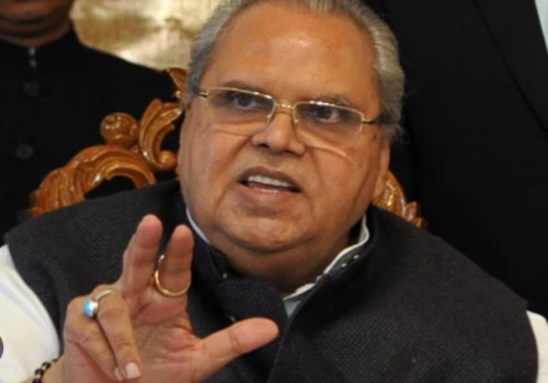 CBI Raids Ex-Governor Malik Over Rs 300 Crore Bribe in Hydropower Deal